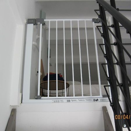 Appartement Avec Chambre En Mezzanine Rognac Eksteriør billede