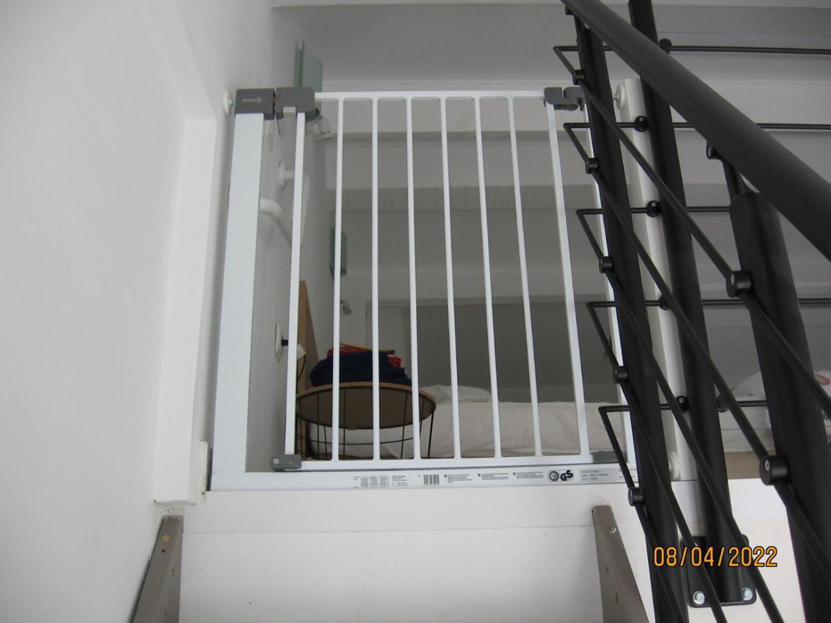 Appartement Avec Chambre En Mezzanine Rognac Eksteriør billede