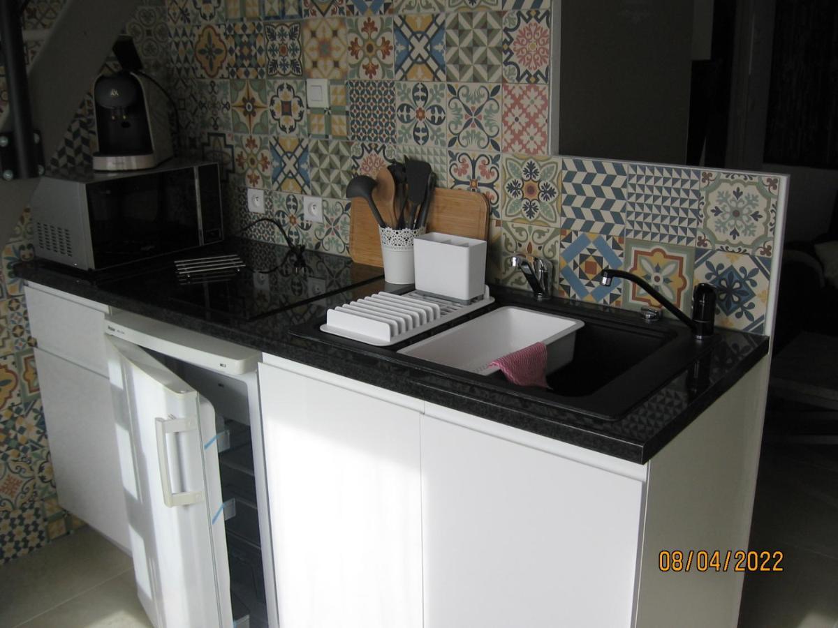 Appartement Avec Chambre En Mezzanine Rognac Eksteriør billede
