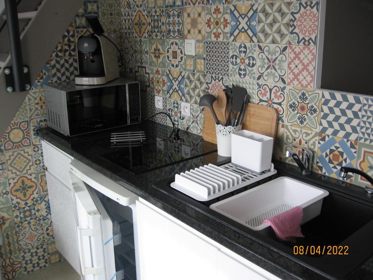 Appartement Avec Chambre En Mezzanine Rognac Eksteriør billede