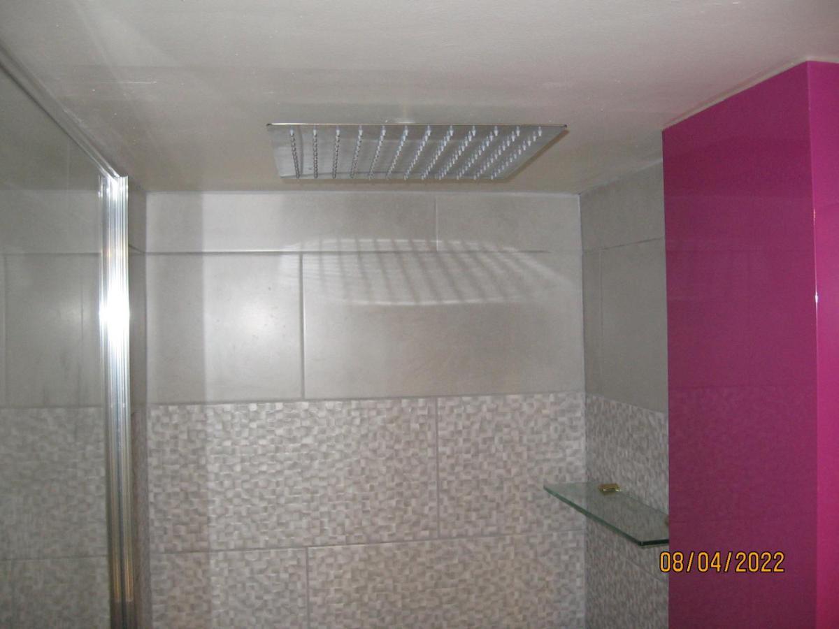 Appartement Avec Chambre En Mezzanine Rognac Eksteriør billede