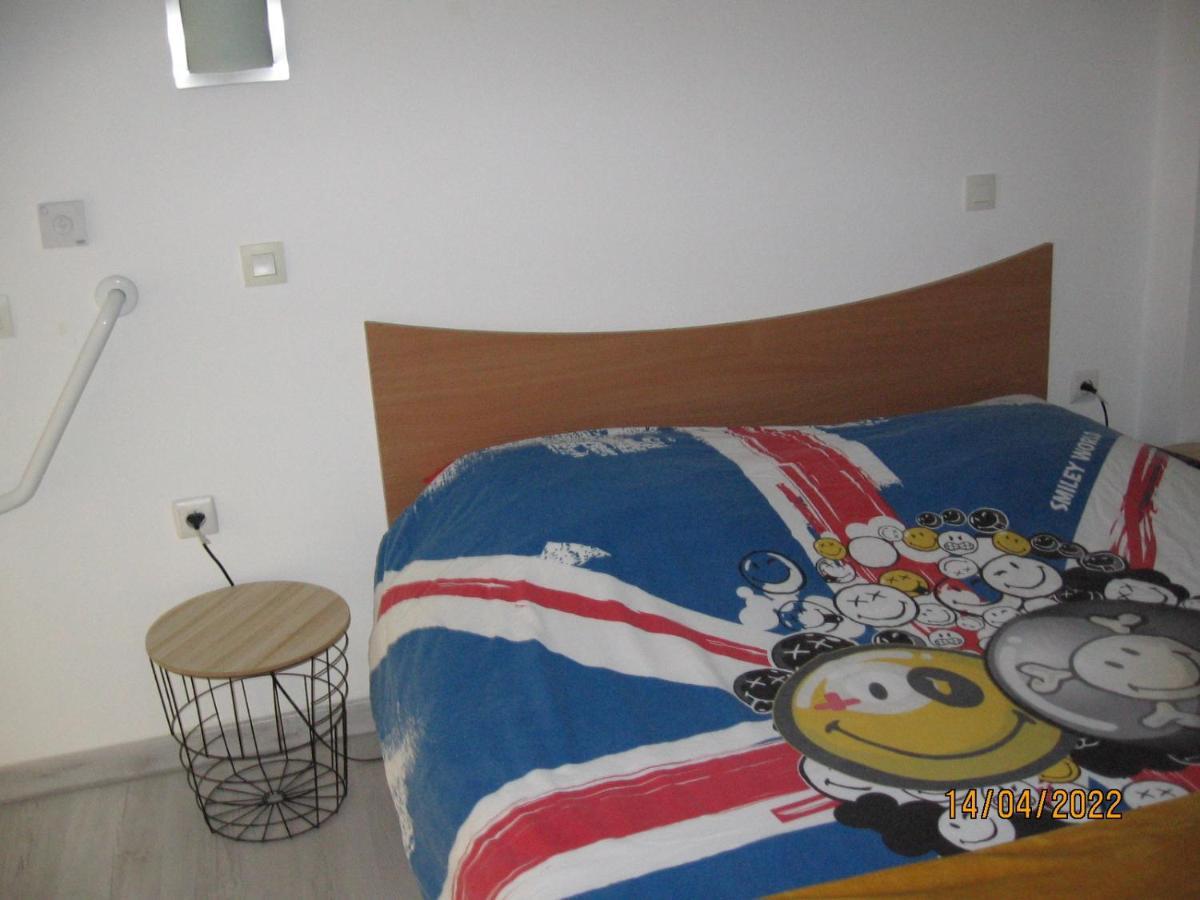 Appartement Avec Chambre En Mezzanine Rognac Eksteriør billede